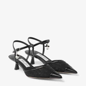 Aren Sling Back 45 Svarta slingbacks i spazzolato och hjärtmönstrat nät med pärlcharm