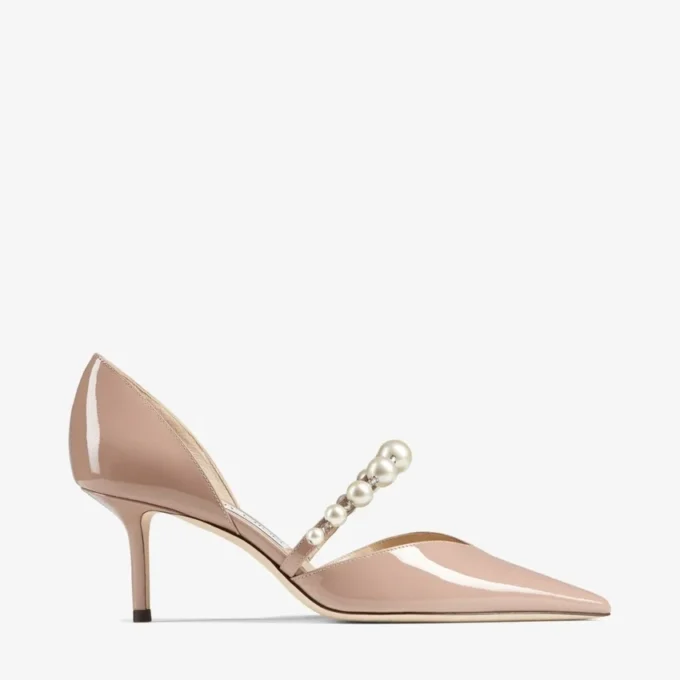 Aurelie 65 spetsiga pumps i balettrosa lackläder med pärldekor Aurelie 65 spetsiga pumps i balettrosa lackläder med pärldekor