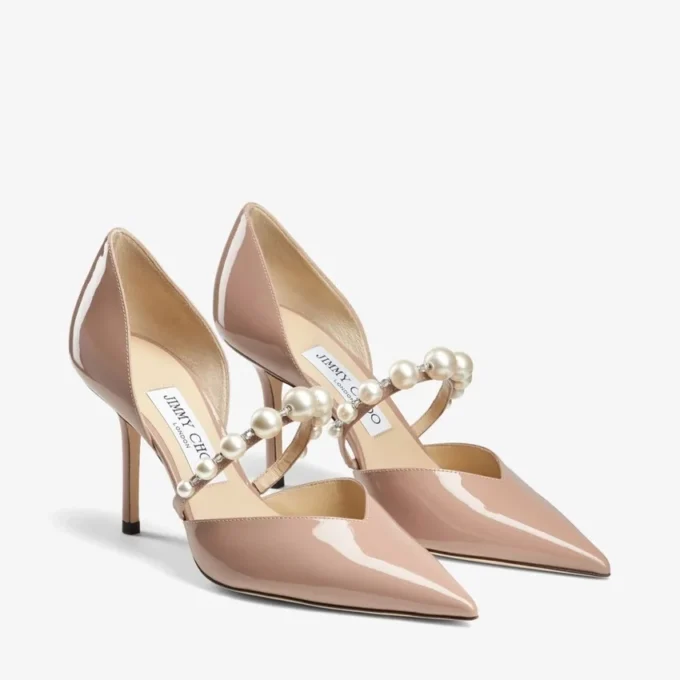 Aurelie 85 spetsiga pumps i balettrosa lackläder med pärldekor Aurelie 85 spetsiga pumps i balettrosa lackläder med pärldekor