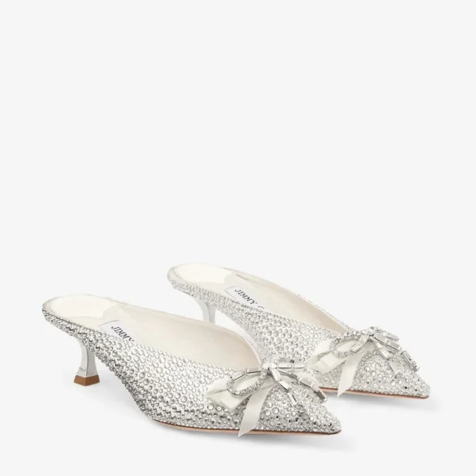 Auria Mule 50 Mule i elfenbensfärgad satin och Princess-kristaller med rosett