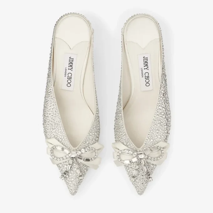 Auria Mule 50 Mule i elfenbensfärgad satin och Princess-kristaller med rosett