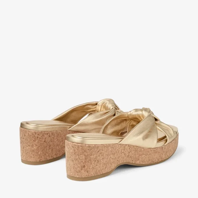 Avenue Wedge 50 Guldfärgade metalliska nappa-mules med kilklack
