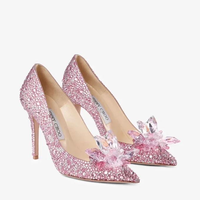 Avril Pumps i rosa mix av mocka och kristallklädd spetsig tå