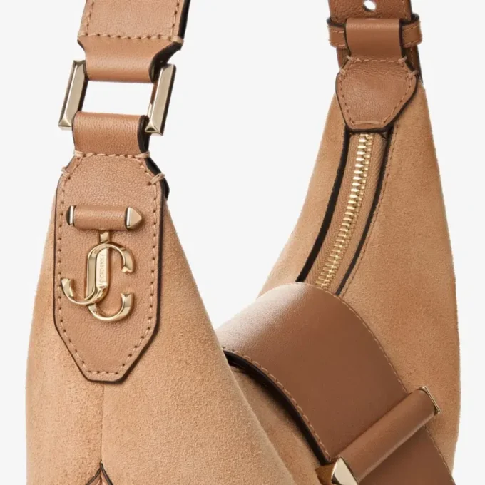 Bar Hobo Small Toffee Suede axelväska med Biker-läderkant Bar Hobo Small Toffee Suede axelväska med Biker-läderkant