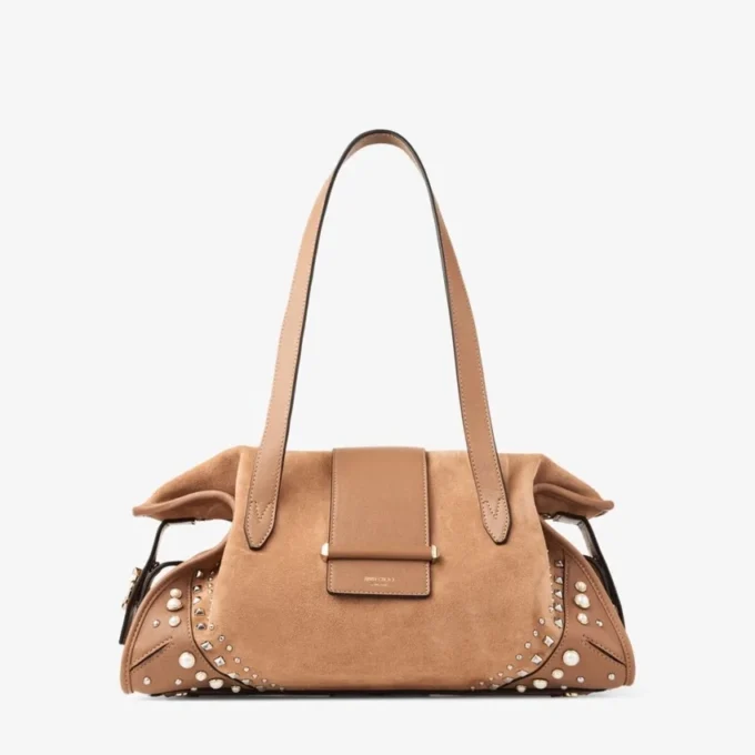 Bar Holdall Medium Toffee Suede Holdall-väska med bikerläderkant och pärlknappar Bar Holdall Medium Toffee Suede Holdall-väska med bikerläderkant och pärlknappar