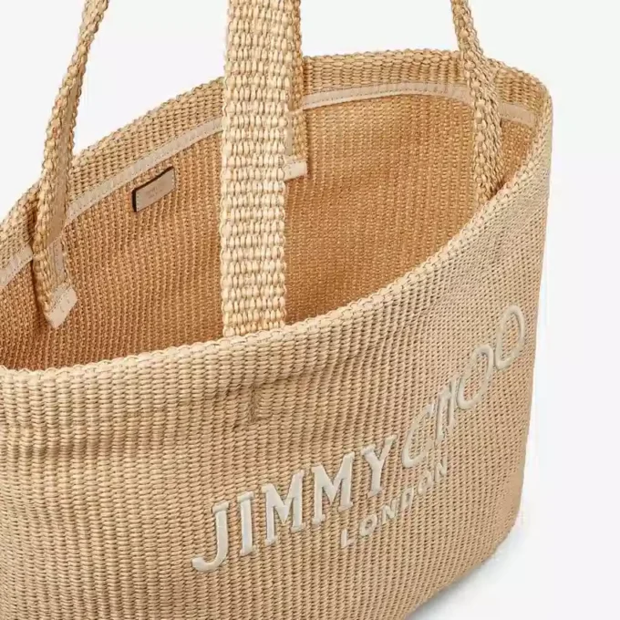 Beach Tote East-West Naturlig raffia-broderad tote-väska Beach Tote East-West Naturlig raffia-broderad tote-väska