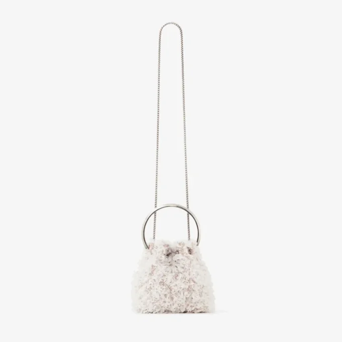 Bon Bon-hinkväska i elfenbensfärgad satin med broderade blomblad