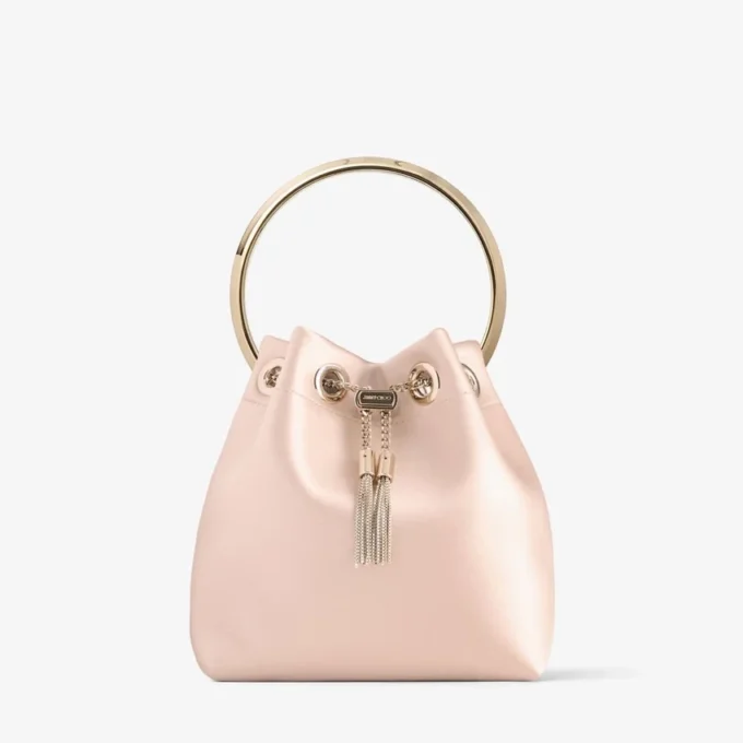 Bon Bon Macaron-väska i satin med metallhandtag Bon Bon Macaron-väska i satin med metallhandtag