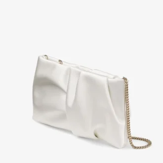 Bonny Clutch – Clutchväska i elfenbensfärgad satin