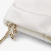 Bonny Clutch – Clutchväska i elfenbensfärgad satin Bonny Clutch – Clutchväska i elfenbensfärgad satin