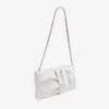 Bonny Clutch – Clutchväska i elfenbensfärgad satin Bonny Clutch – Clutchväska i elfenbensfärgad satin