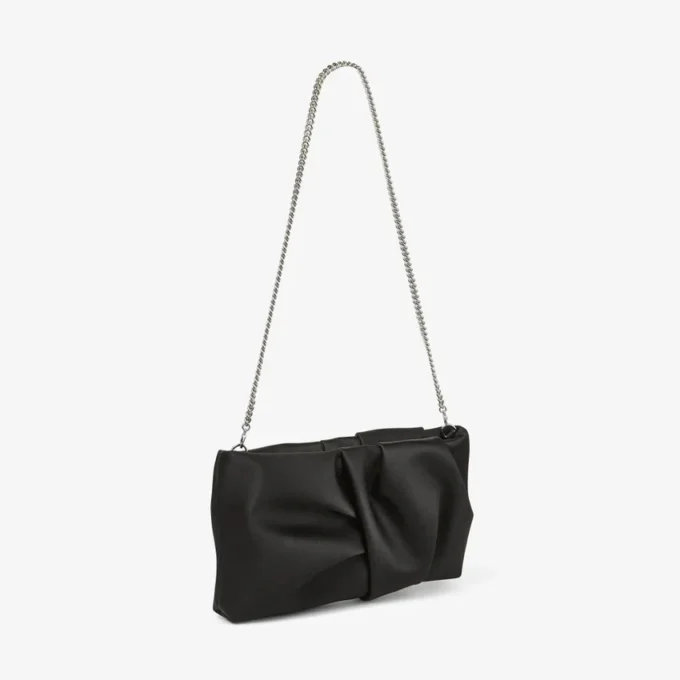Bonny Clutch Svart satinclutch Bonny Clutch Svart satinclutch