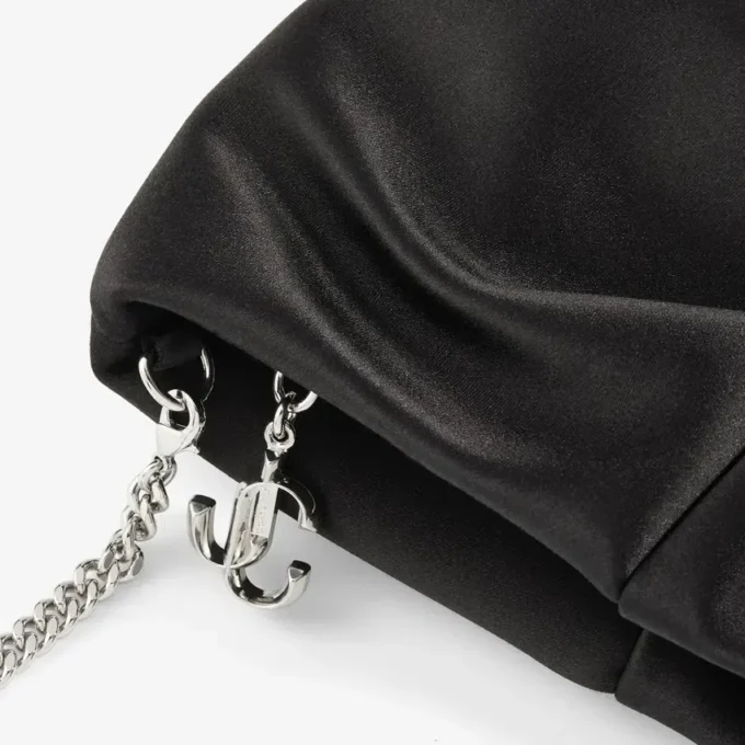 Bonny Clutch Svart satinclutch Bonny Clutch Svart satinclutch