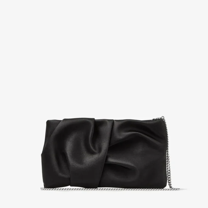 Bonny Clutch Svart satinclutch Bonny Clutch Svart satinclutch