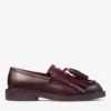 Buff Fringe Loafer Loafers i vaxat kalvskinn i djup merlot Buff Fringe Loafer Loafers i vaxat kalvskinn i djup merlot