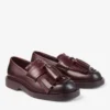 Buff Fringe Loafer Loafers i vaxat kalvskinn i djup merlot Buff Fringe Loafer Loafers i vaxat kalvskinn i djup merlot