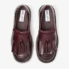 Buff Fringe Loafer Loafers i vaxat kalvskinn i djup merlot Buff Fringe Loafer Loafers i vaxat kalvskinn i djup merlot