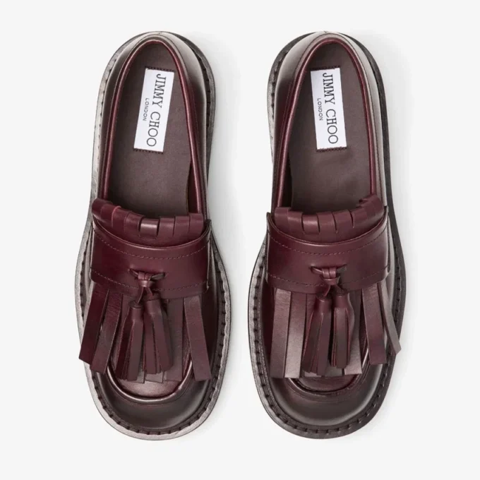 Buff Fringe Loafer Loafers i vaxat kalvskinn i djup merlot Buff Fringe Loafer Loafers i vaxat kalvskinn i djup merlot