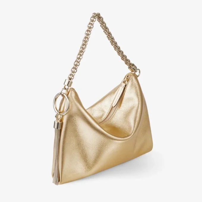 Callie guldfärgad metalliskt läderclutch med kedjerem Callie guldfärgad metalliskt läderclutch med kedjerem