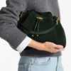 Cinch Medium axelväska i brittiskt grönt mocka Cinch Medium axelväska i brittiskt grönt mocka