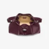 Cinch Medium garnet läderaxelväska Cinch Medium garnet läderaxelväska