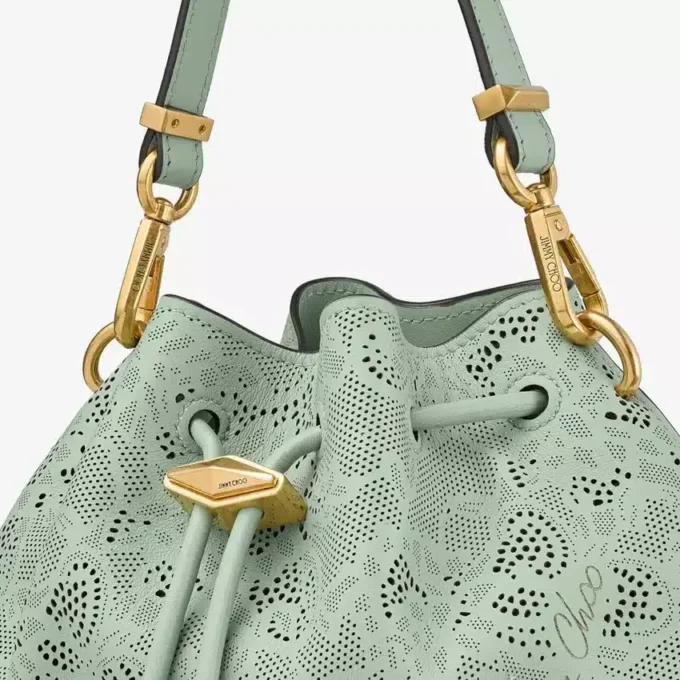 Cinch Small Verde jimmy choo axelväska i perforerat läder med snörning