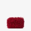 Cloud rubinröd satinclutch med broderade blomblad Cloud rubinröd satinclutch med broderade blomblad