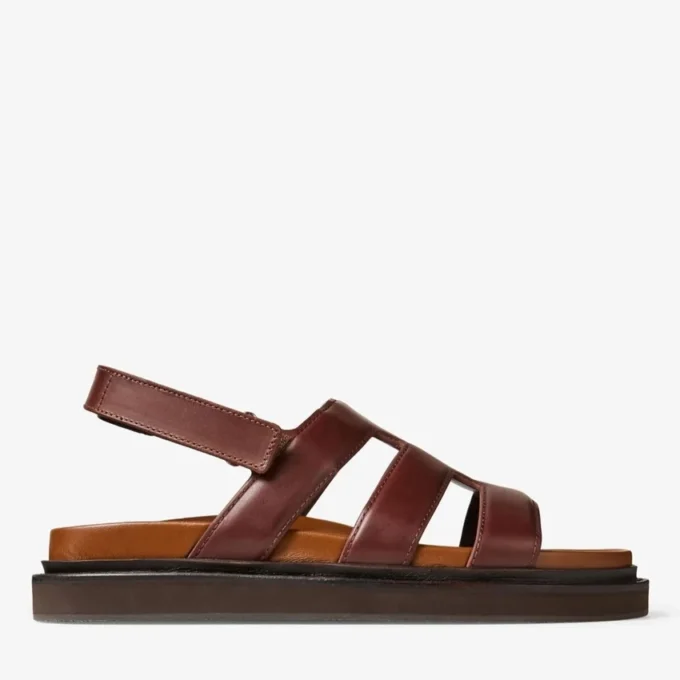 Cove-sandal Sandaler i vaxat kalvskinn i kastanjebrunt Cove-sandal Sandaler i vaxat kalvskinn i kastanjebrunt