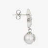 Crystal Star-örhängen Örhängen i silverfinish med vita pärlor i harts och kristaller Crystal Star-örhängen Örhängen i silverfinish med vita pärlor i harts och kristaller