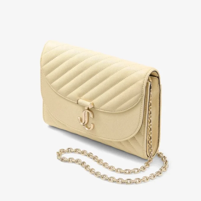 Curve Clutch Buttermilk Quiltad Bikerläderclutch Curve Clutch Buttermilk Quiltad Bikerläderclutch