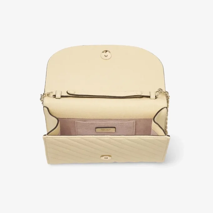 Curve Clutch Buttermilk Quiltad Bikerläderclutch Curve Clutch Buttermilk Quiltad Bikerläderclutch