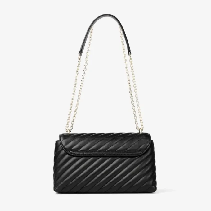 Curve Cross Body Medium Svart quiltad crossbody-väska i bikerläder