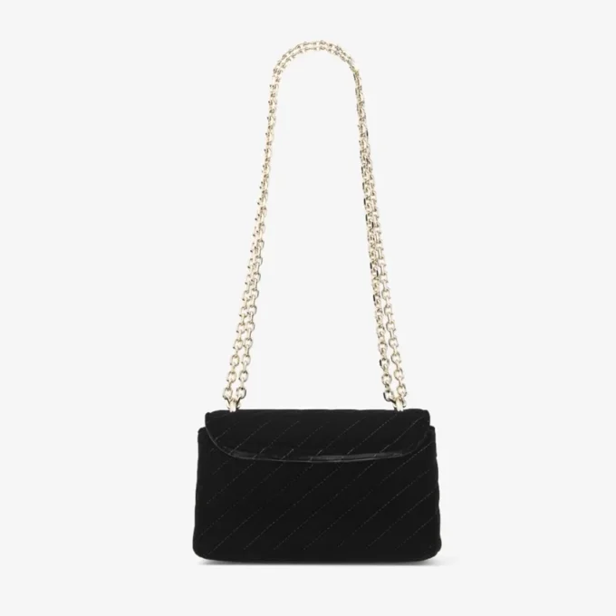 Curve Cross Body Small Svart quiltad crossbody-väska i sammet med kristall-Jc-bar Curve Cross Body Small Svart quiltad crossbody-väska i sammet med kristall-Jc-bar