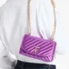 Curve Cross Body Small Violet Orchid Quilted Satin Crossbody med Crystal Jc Bar Curve Cross Body Small Violet Orchid Quilted Satin Crossbody med Crystal Jc Bar