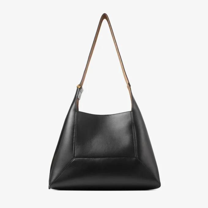 Diamond Hobo Medium svart läderaxelväska