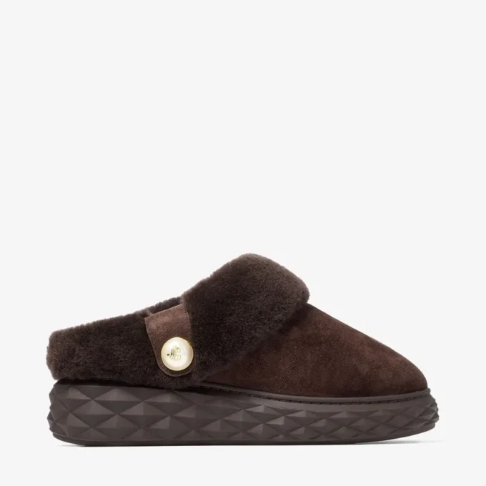Diamond Maxi Mule F Mules i chokladbrunt mocka med fårskinn Diamond Maxi Mule F Mules i chokladbrunt mocka med fårskinn