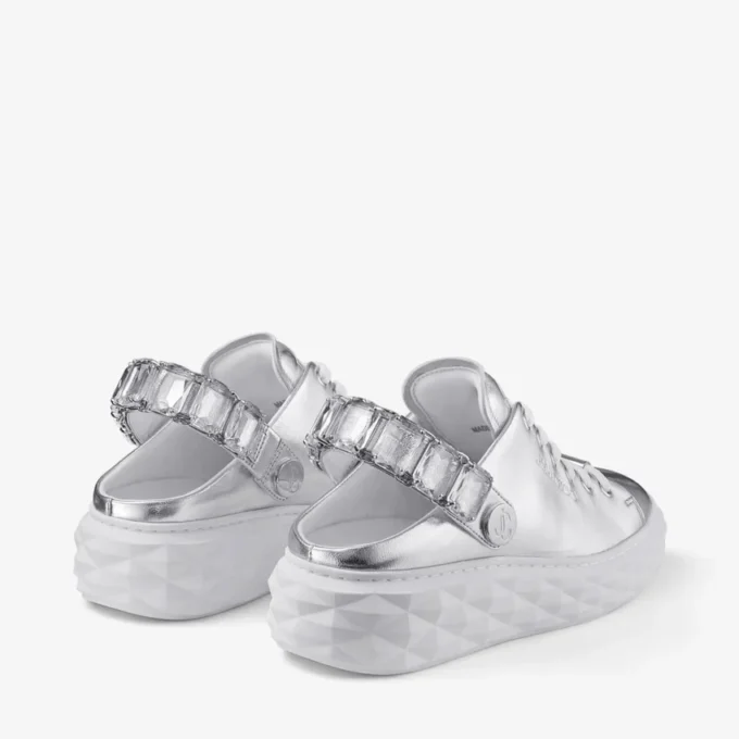 Diamond Sling silvermetalliska läderskor med kristallrem