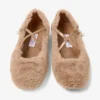 Eleri Ballerina Toffee-färgade ballerinapumps i shearling med pärlcharm