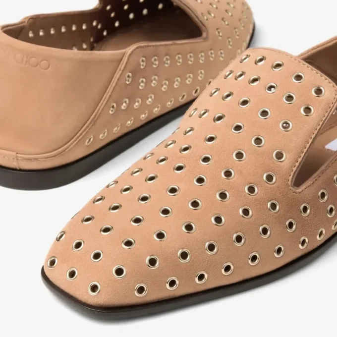 Eliot Slipper F Toffee-färgade mockaslippers med öljetter
