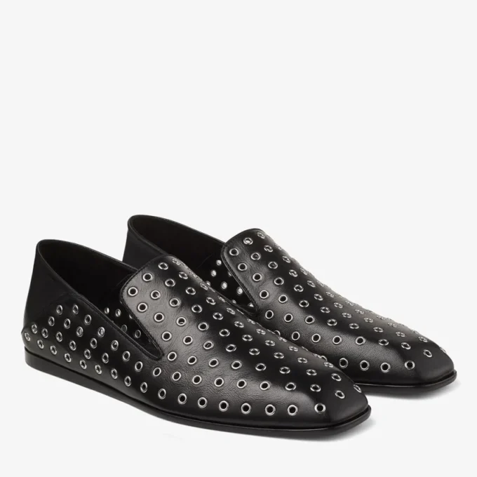 Eliot Slipper Herrtofflor i svart metallic-nappaläder med öljetter Eliot Slipper Herrtofflor i svart metallic-nappaläder med öljetter