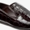 Eliot Slipper Sambuco tofflor i läder med krokodilprägling Eliot Slipper Sambuco tofflor i läder med krokodilprägling