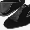 Eliot Slipper Svarta tofflor i sammet med tofs
