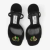 Emani 100 svarta sandaler i klöverfärgat mocka Emani 100 svarta sandaler i klöverfärgat mocka