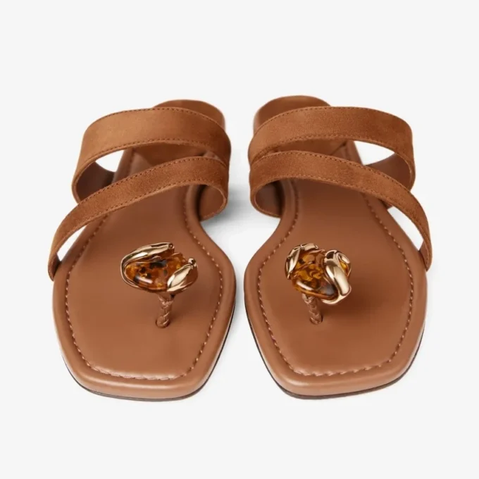 Emeri Stone Flat sandaler i tan och bärnstensfärgat mocka Emeri Stone Flat sandaler i tan och bärnstensfärgat mocka