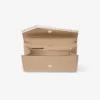 Emmie Chai-clutch i lackläder Emmie Chai-clutch i lackläder