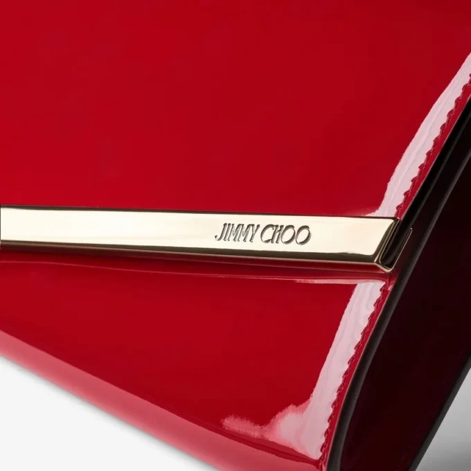 Emmie Ruby Red Clutch i lackläder Emmie Ruby Red Clutch i lackläder