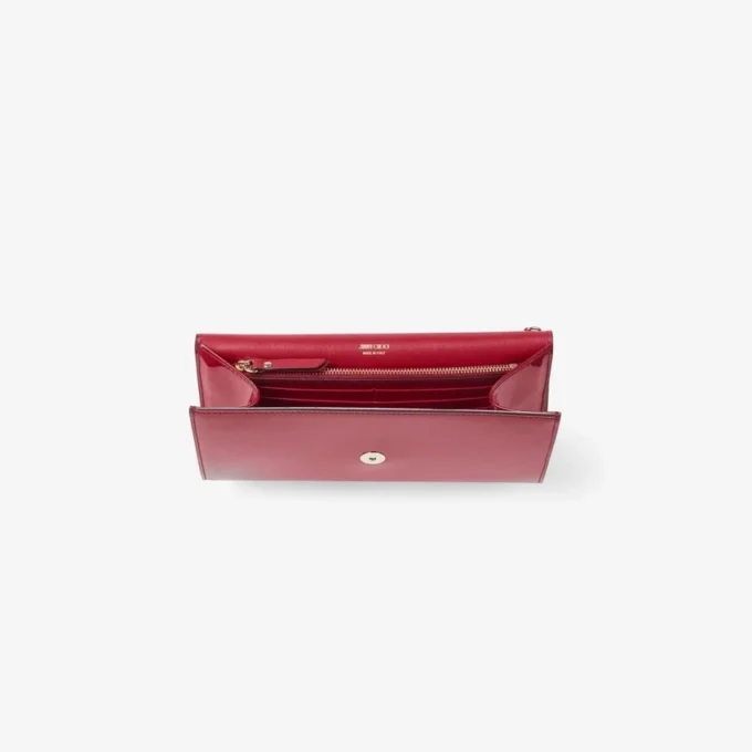 Emmie Ruby Red Clutch i lackläder Emmie Ruby Red Clutch i lackläder