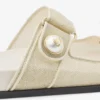 Fayence Sandal Champagne Sandaler i metalliskt lackläder med pärlor
