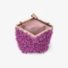 Ganache Violet Orchid satinclutch med broderade blomblad Ganache Violet Orchid satinclutch med broderade blomblad