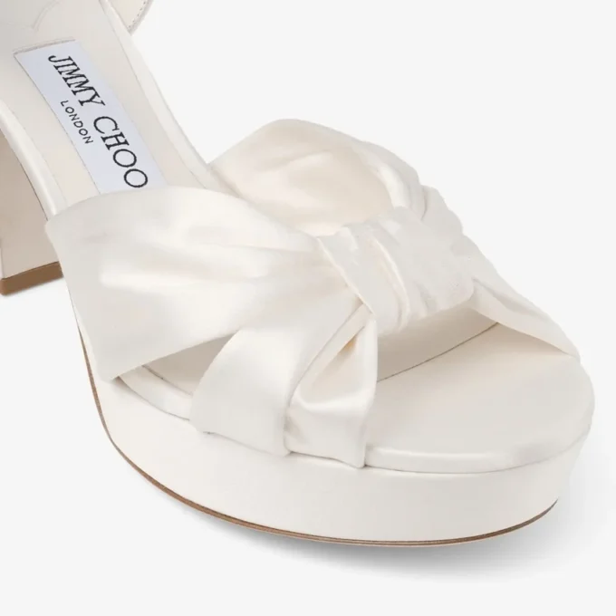 Heloise 80 sandaler i elfenbensfärgad satin Heloise 80 sandaler i elfenbensfärgad satin